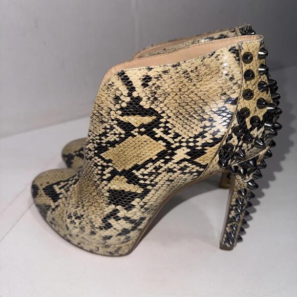 BCBG Maxazria Daria Snake Embossed Baddie Studded Leather High Heels Boots Sze 9 - Picture 11 of 15